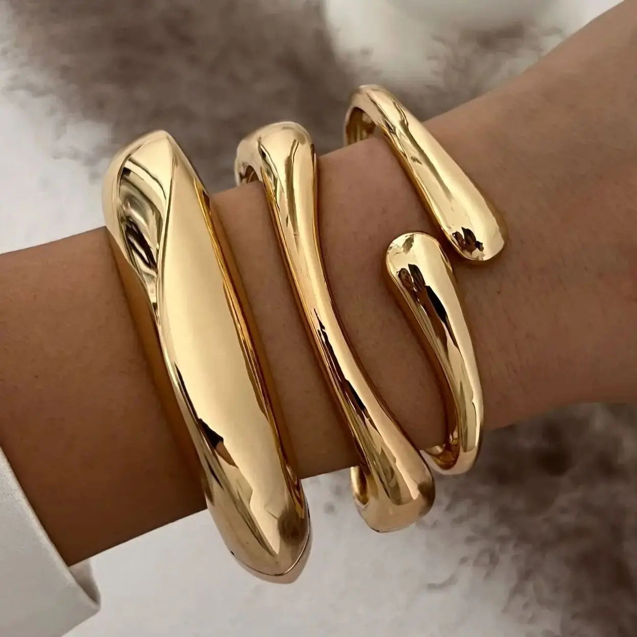 Hip Hop Metal Cuff Bangles Punk Gold Spring Bracelet For Women Jewelry