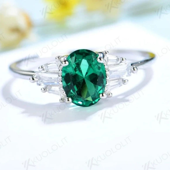 Luxury Emerald Gemstone Ring for Women Wedding Engagement Jewelry