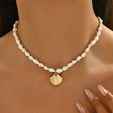 Natural Seashell Beaded Necklace Shell Pendant Ocean Jewelry Choker Suitable For Women - Gemstone Gold