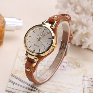 Round Dial Casual Watch Women Leather Strap Wristwatch Jewelry